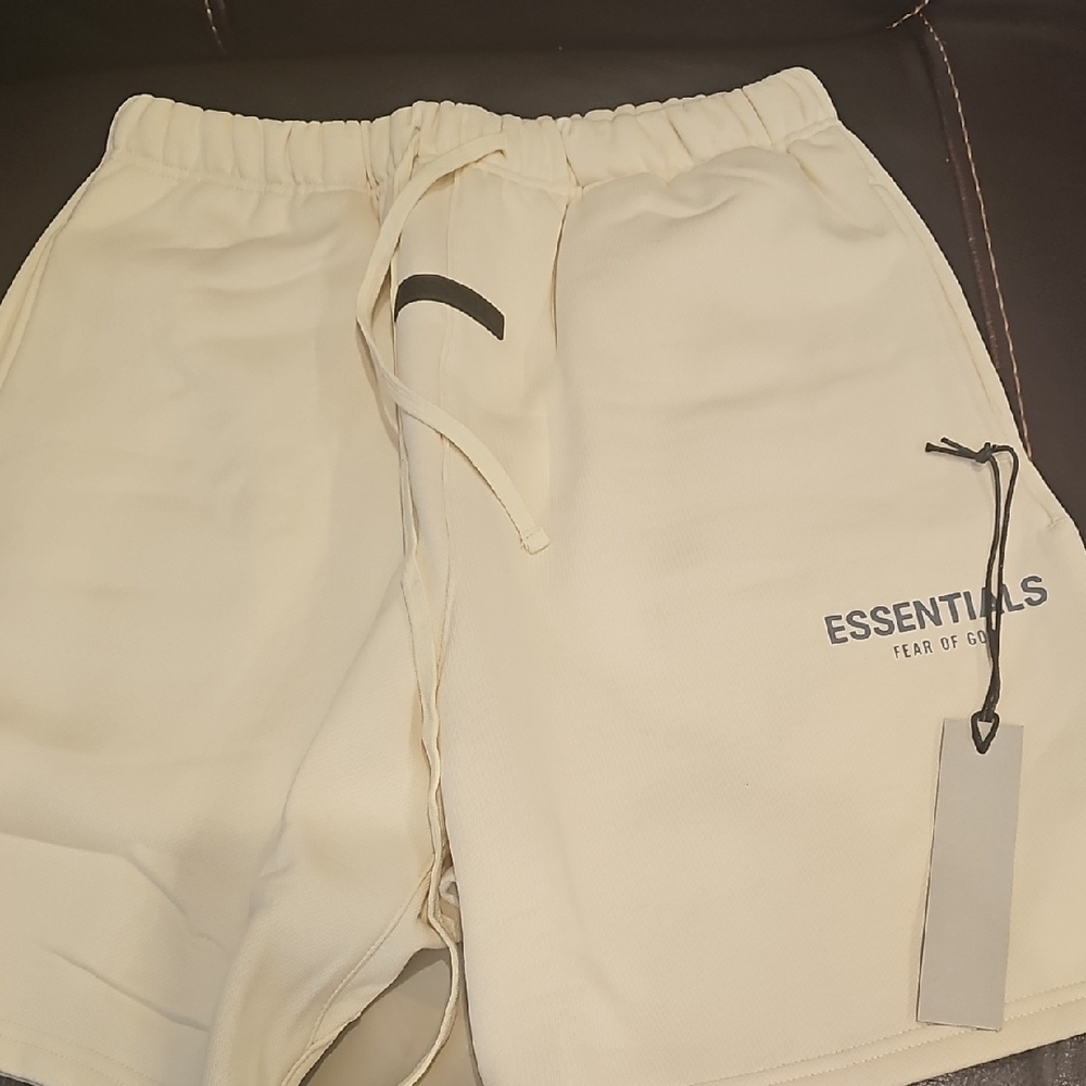 New Fear of God Essentials Beige Apparel - Picture 5 of 10